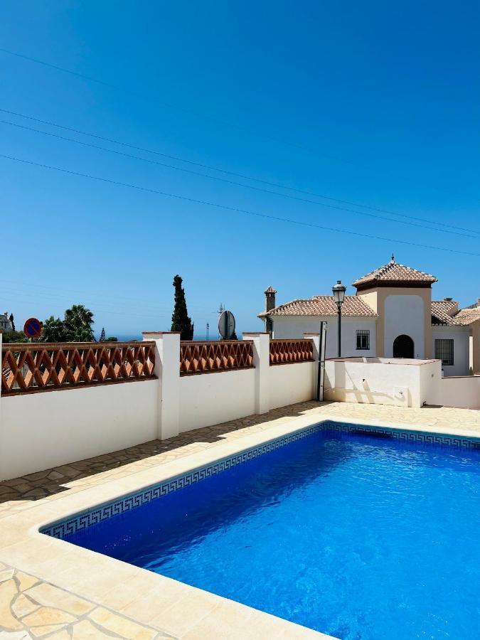 Apartamentos Pacifico Nerja Ngoại thất bức ảnh